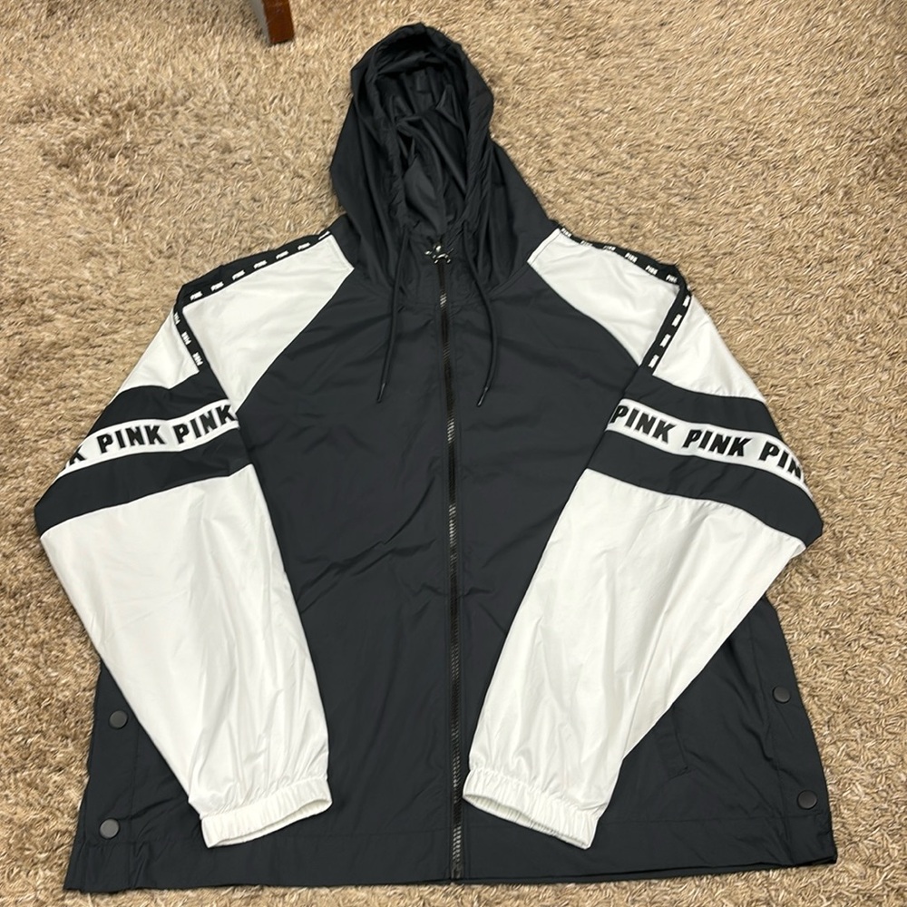 VS PINK windbreaker